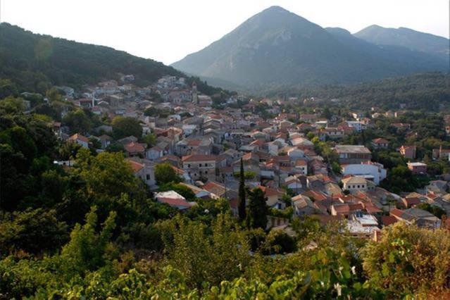 Mavres Luxury Studio Agios Matthaios  Luaran gambar